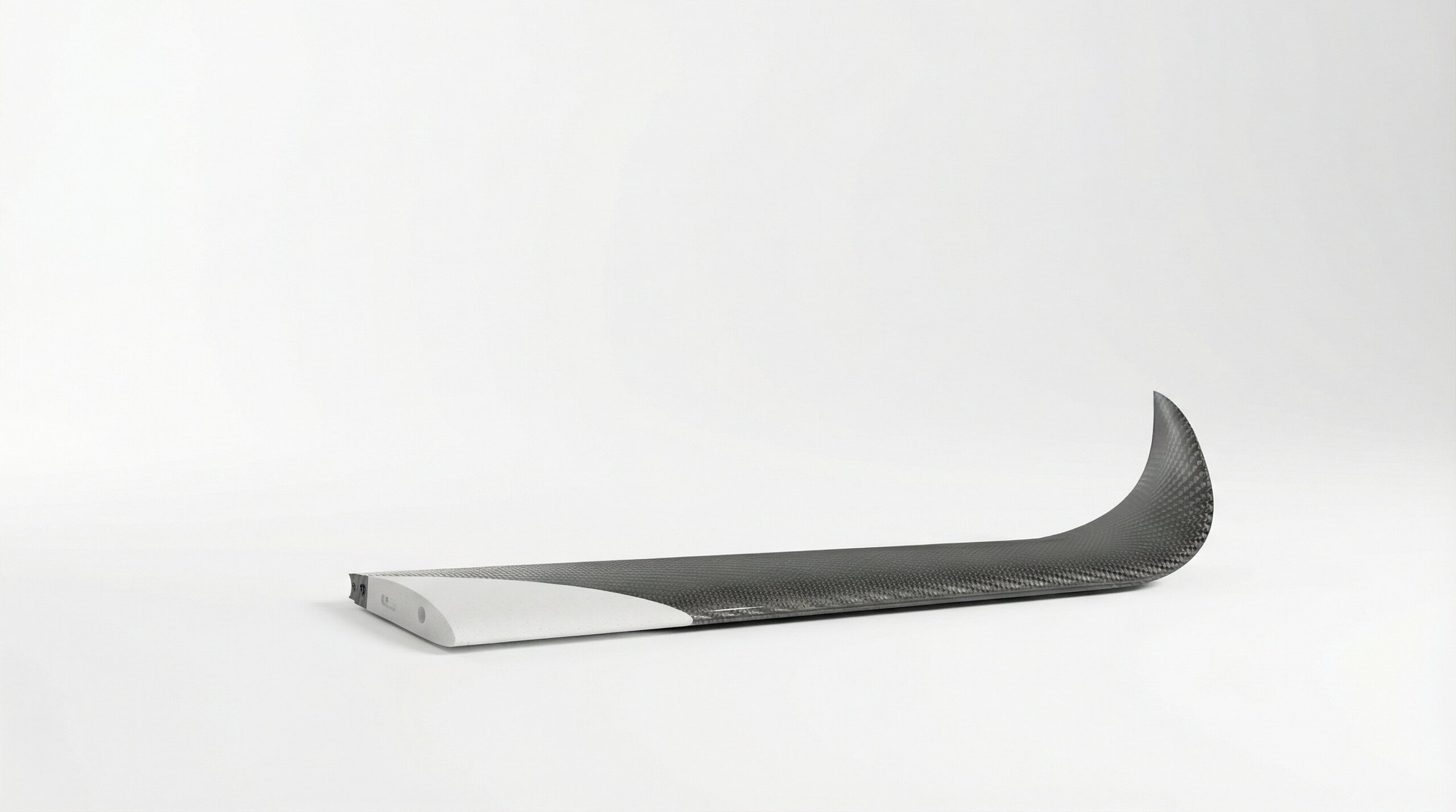 Ex-Core drone wing - one-piece carbon fiber structure